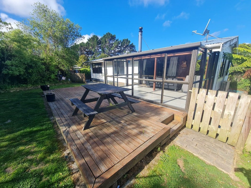 83 Park Road, Belmont, Lower Hutt - Carousel 10