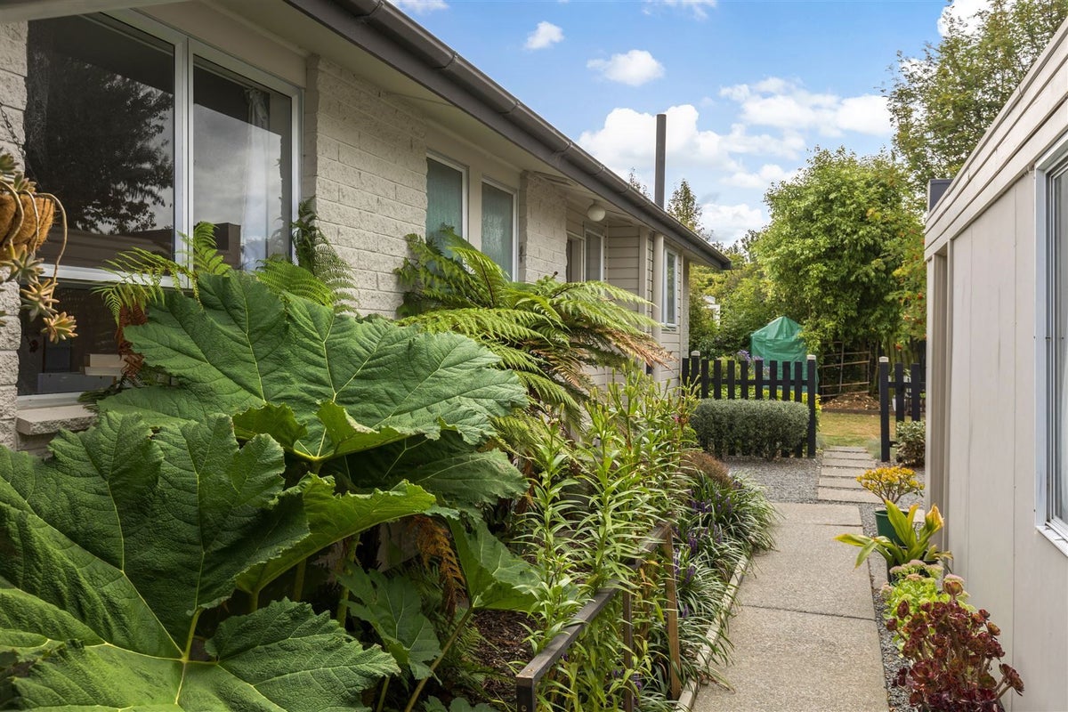 4 Denniston Crescent, Redwood, Christchurch - Carousel 22