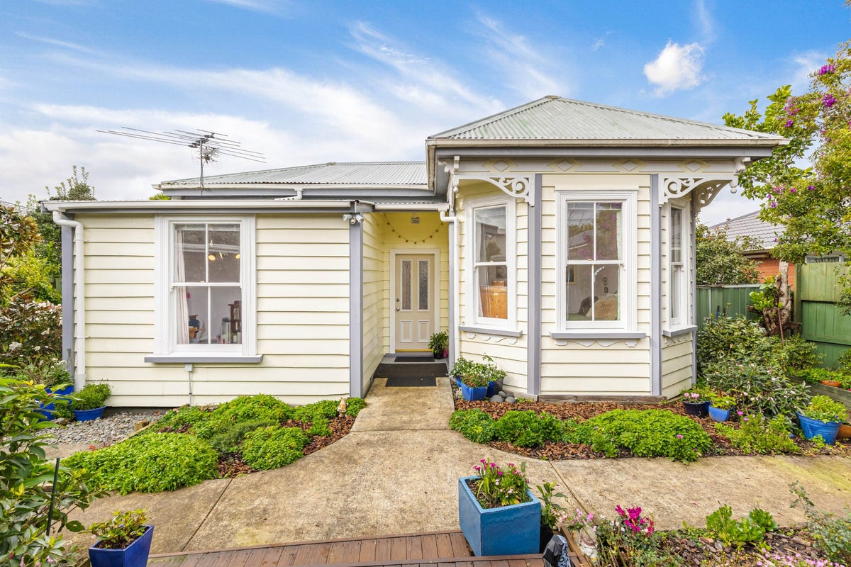 57A Archibald Road, Kelston, Auckland - Carousel 1