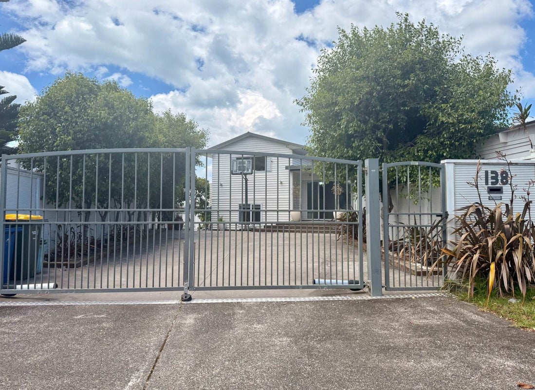 1/138 Arran Road, Browns Bay, Auckland - Carousel 22