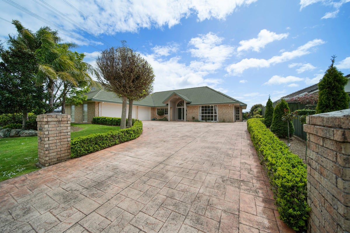 74 Rushgreen Avenue, Pahurehure, Papakura - Carousel 31