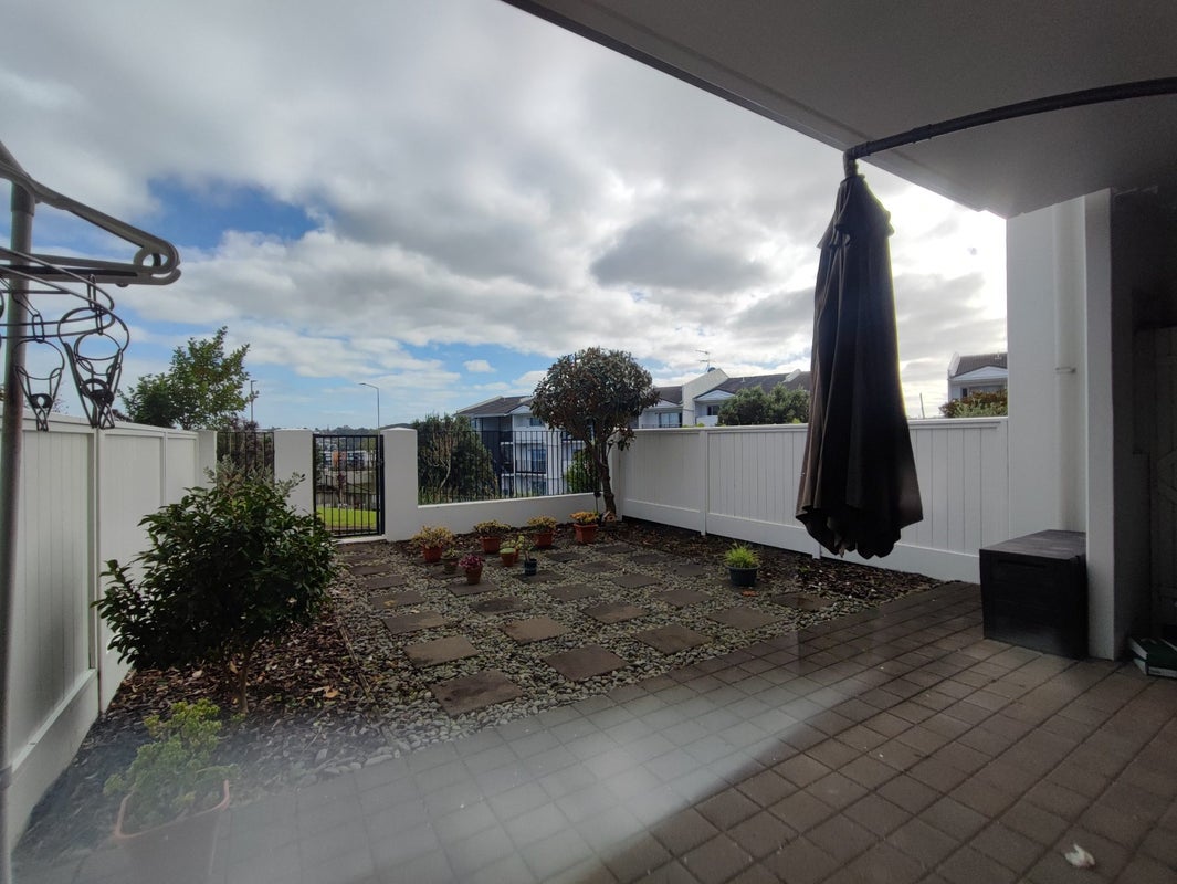 3C/60 Masons Road, Oteha, Auckland - Carousel 2