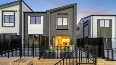 4/4 Ngaroma House Drive, Hobsonville, Auckland - Carousel 1