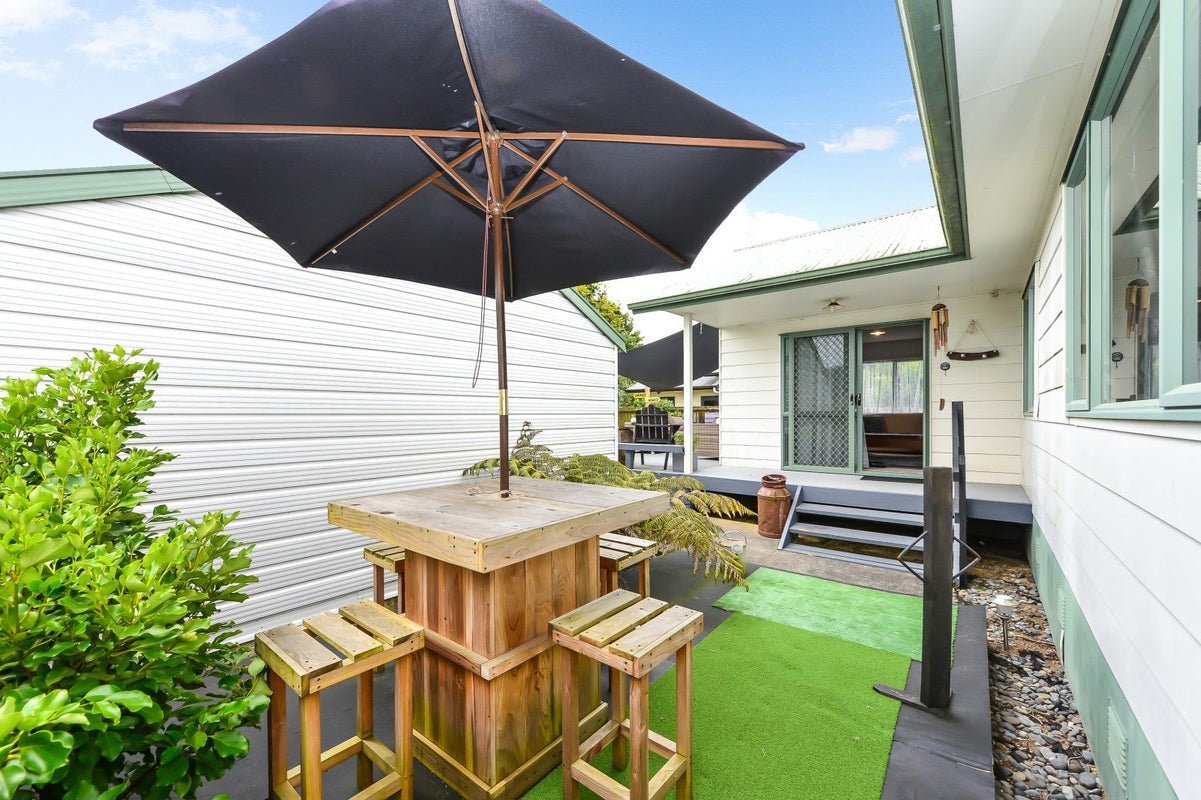 205 Tuhikaramea Road, Dinsdale, Hamilton - Carousel 2