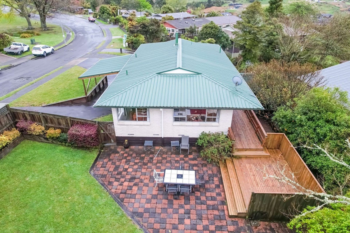 1 Raniera Place, Springfield, Rotorua - Carousel 2