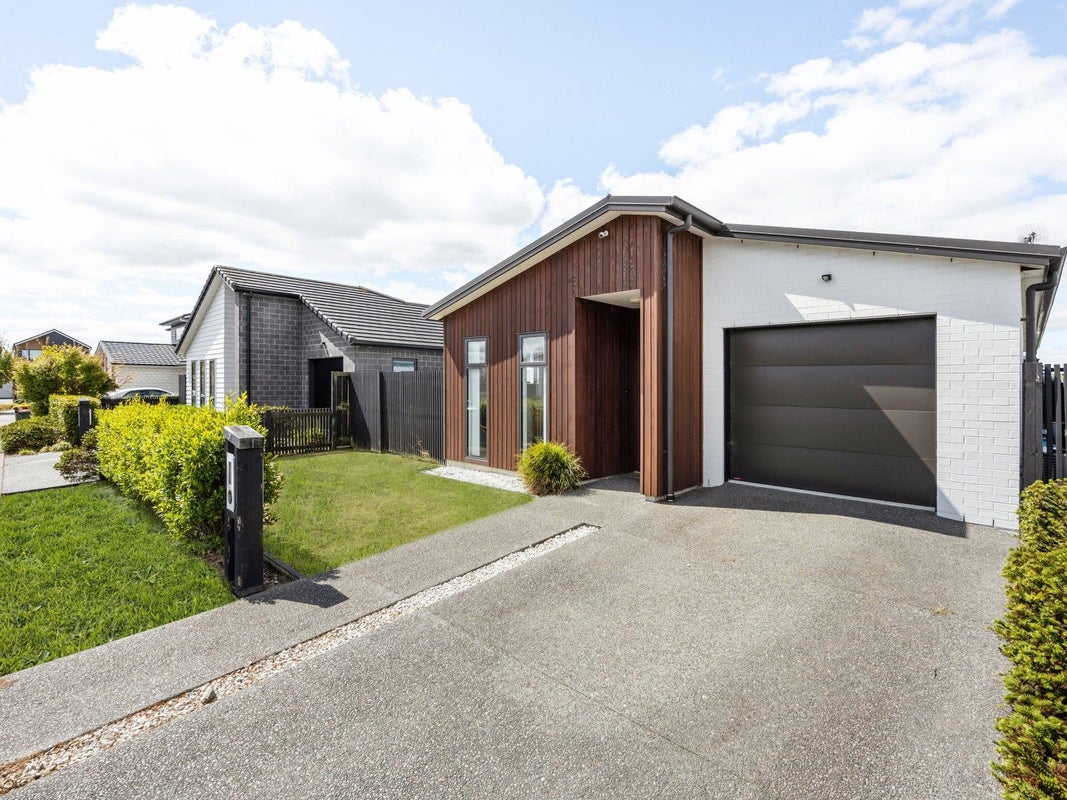 34 Probert Crescent, Chartwell, Hamilton - Carousel 2