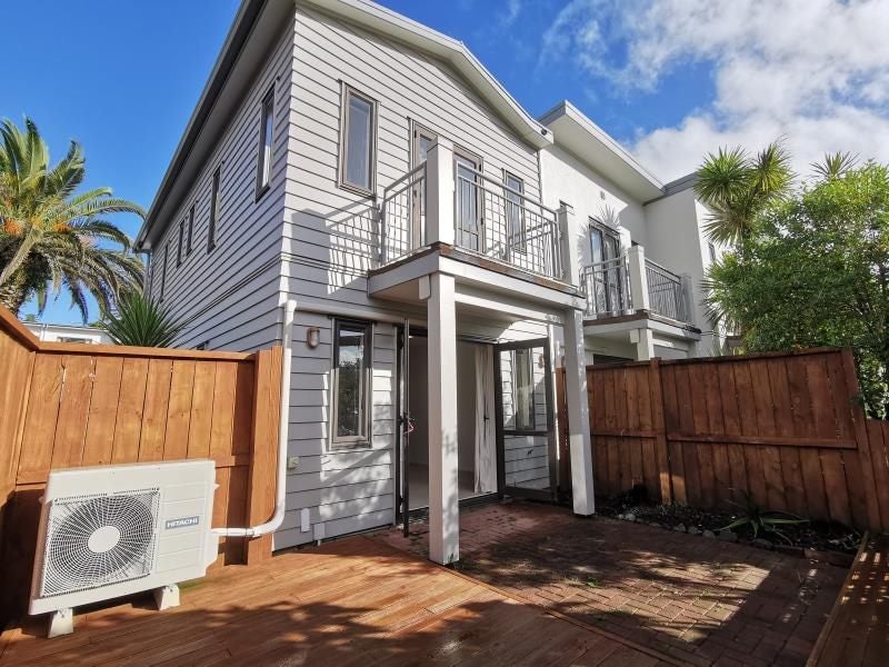 21/92 Bush Road, Albany, Auckland - Carousel 1