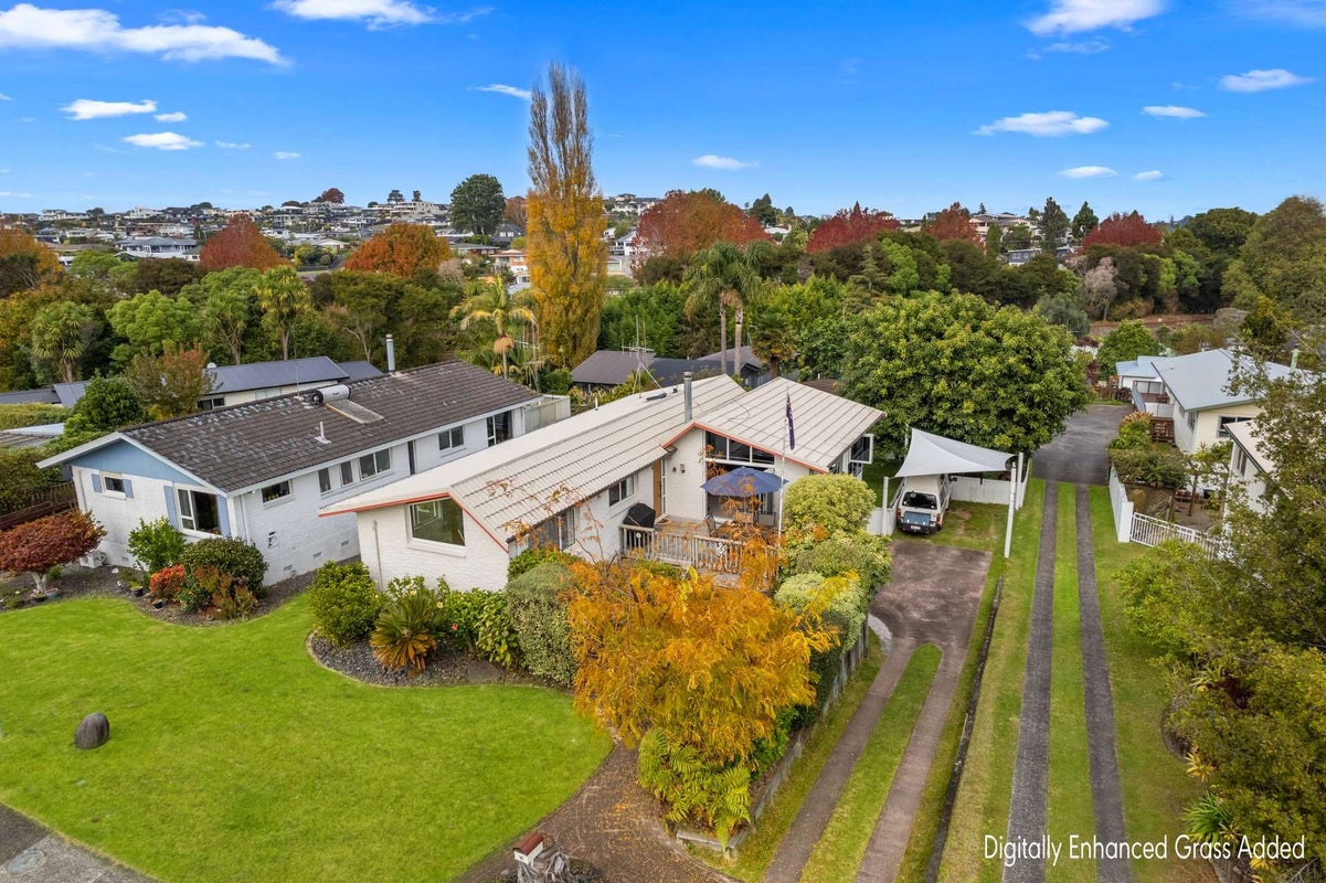 10 Tarata Street, Matua, Tauranga - Carousel 1