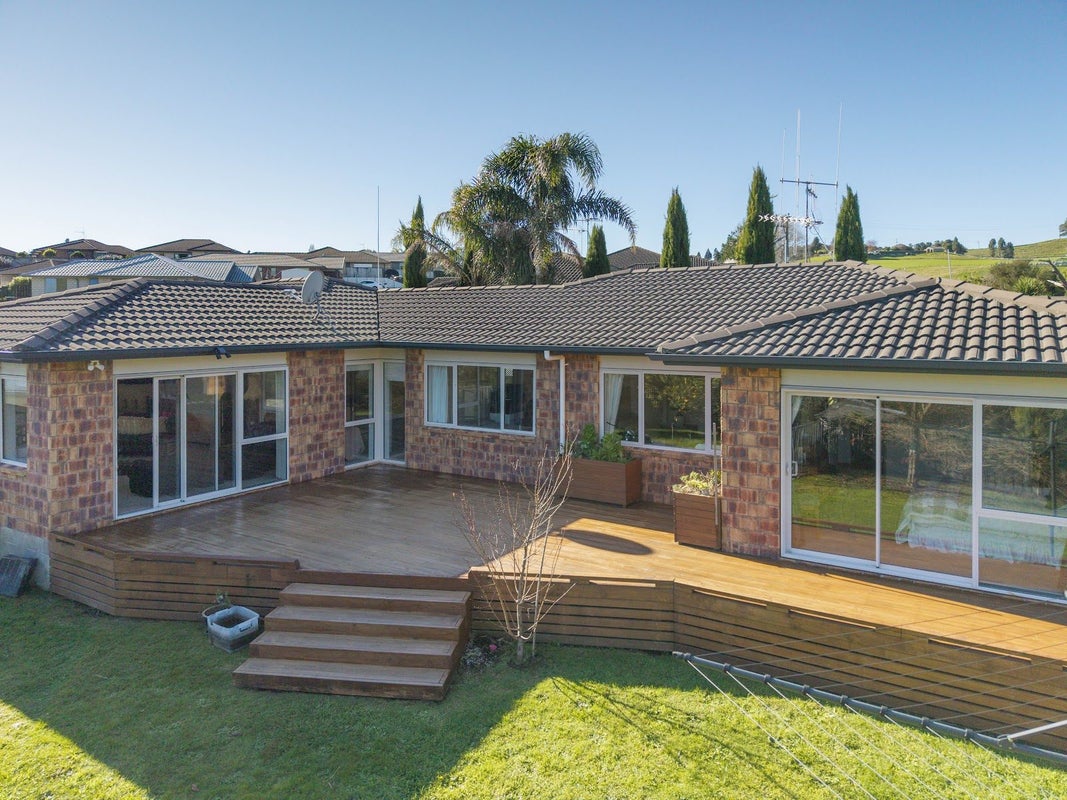 68 Falcon Drive, Welcome Bay, Tauranga - Carousel 1