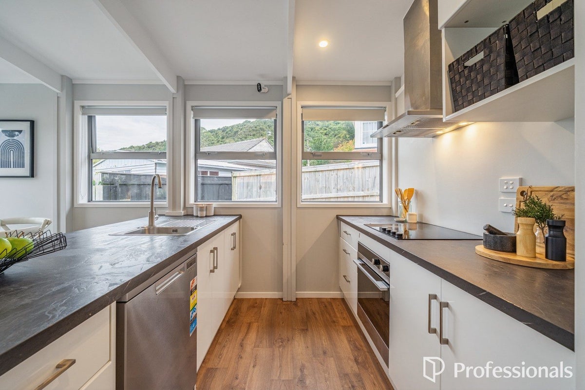40B Judd Crescent, Naenae, Lower Hutt - Carousel 2