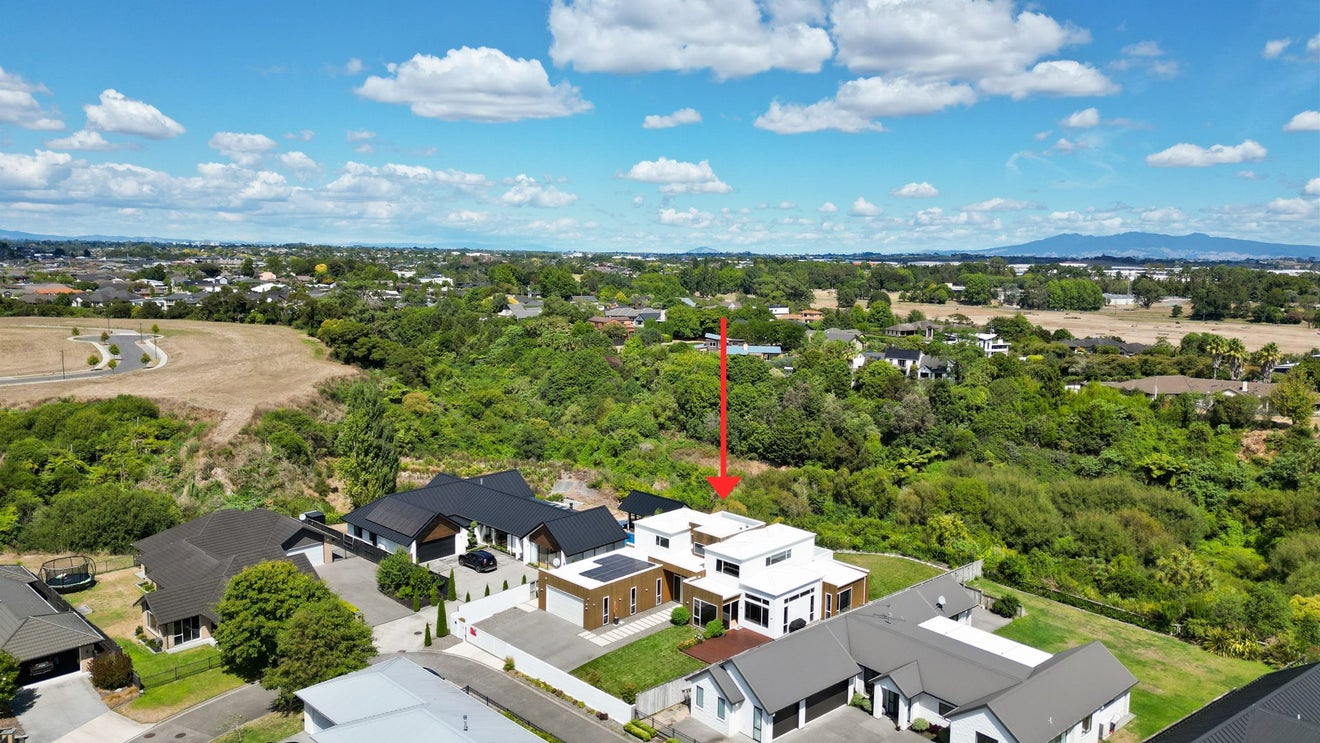 33 Roy Hilton Drive, Flagstaff, Hamilton - Carousel 33