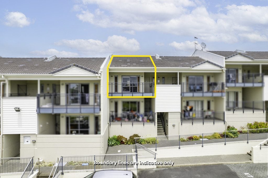14E/71 Spencer Road, Oteha, Auckland - Carousel 1