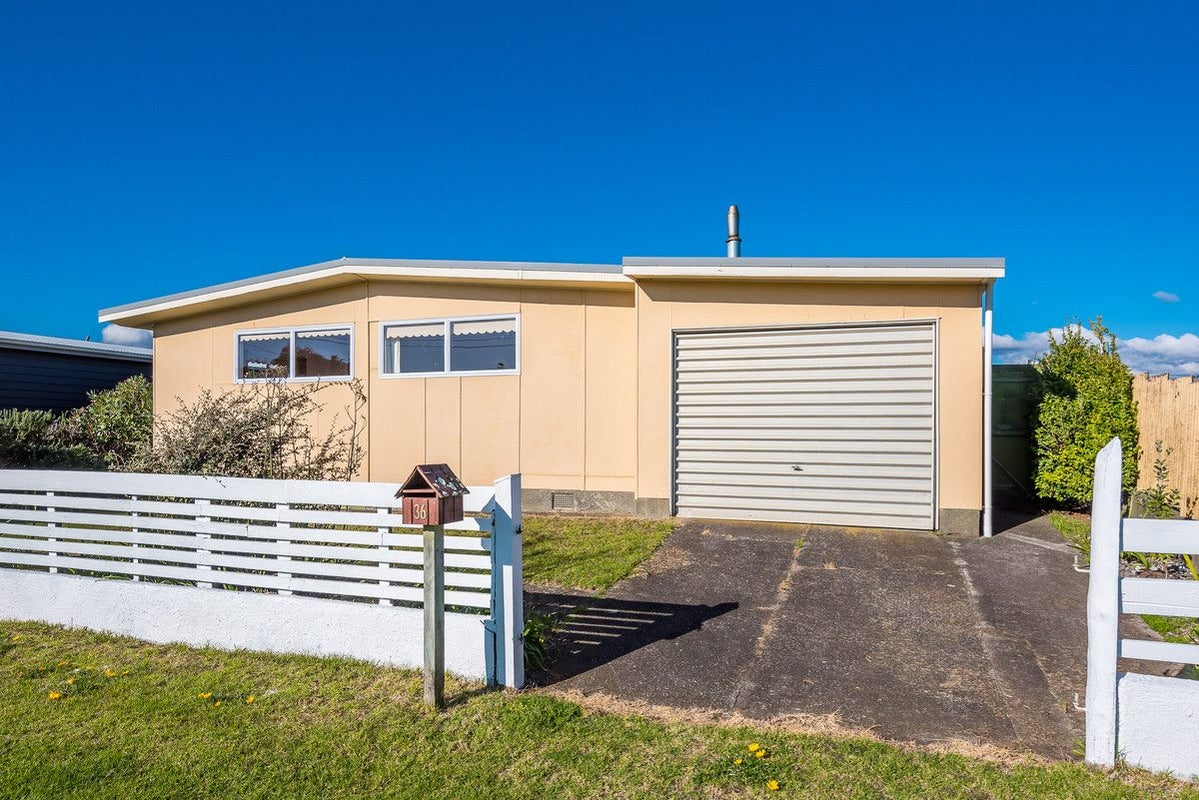 36 Gawler Street, Te Horo Beach - Carousel 1