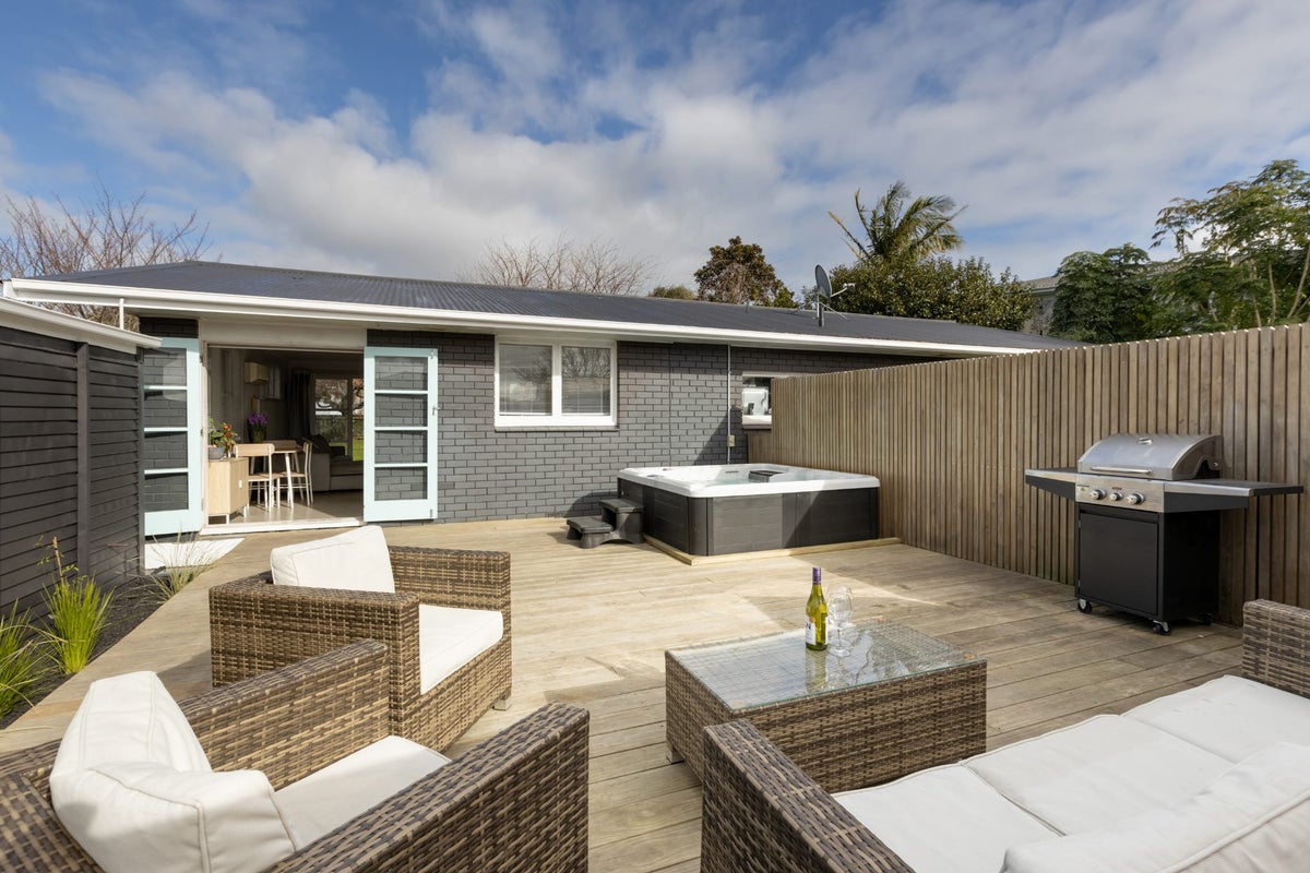 69 Emmett Street, Greerton, Tauranga - Carousel 1
