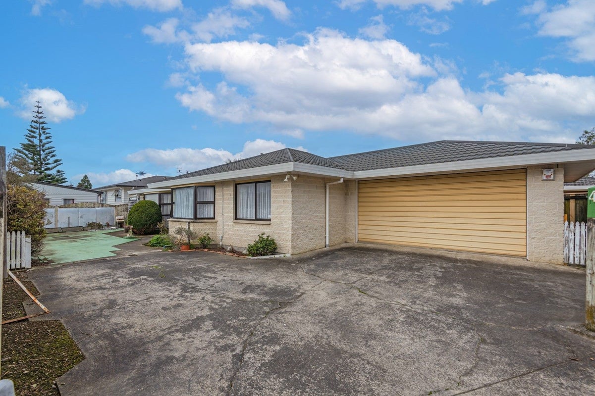 4 Ronberg Street, Highbury, Palmerston North - Carousel 1