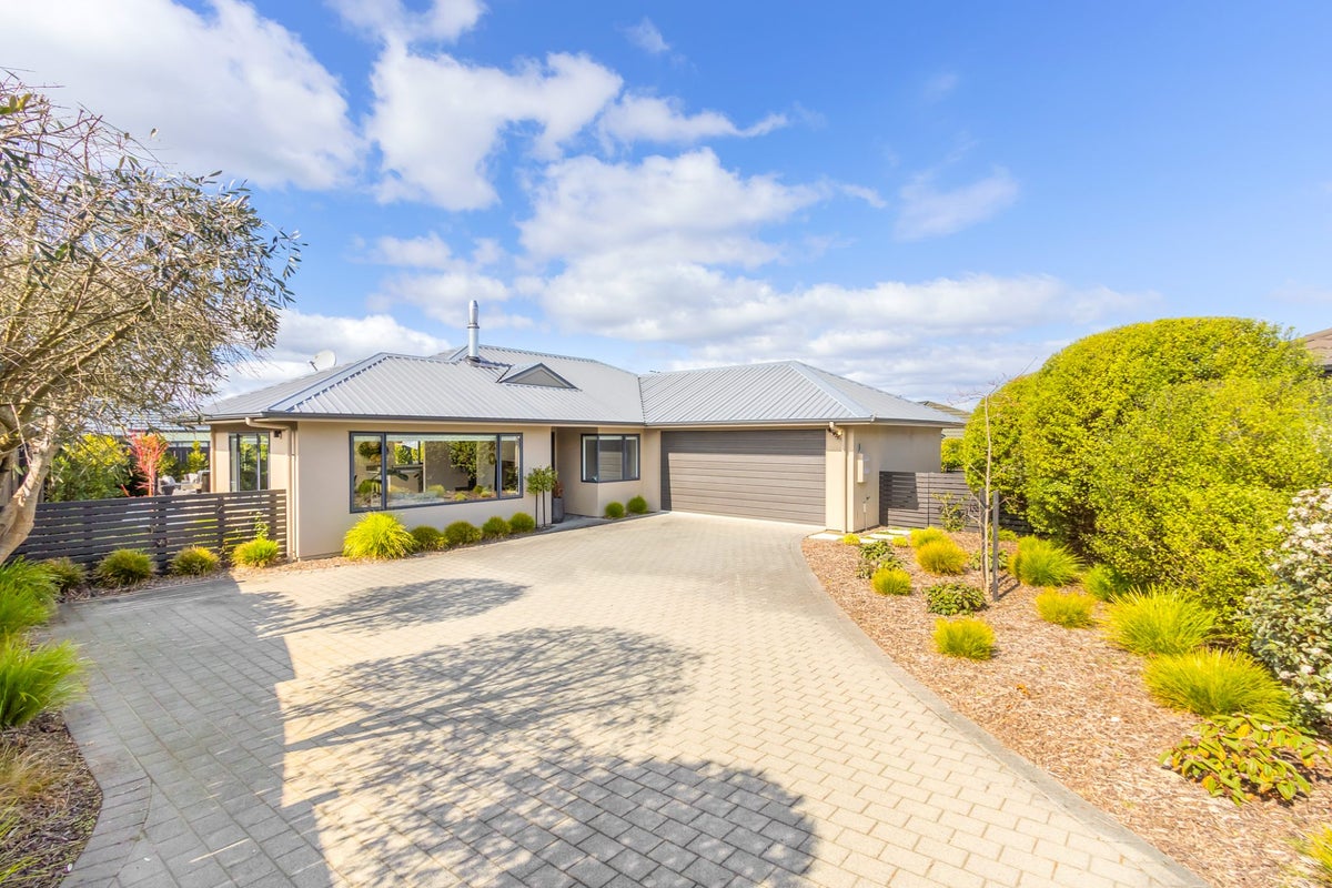 20 Garden Grove, Nukuhau, Taupo - Carousel 1