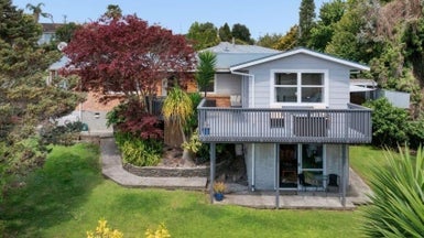 11 Carnie Street, Gate Pa, Tauranga - Carousel 1