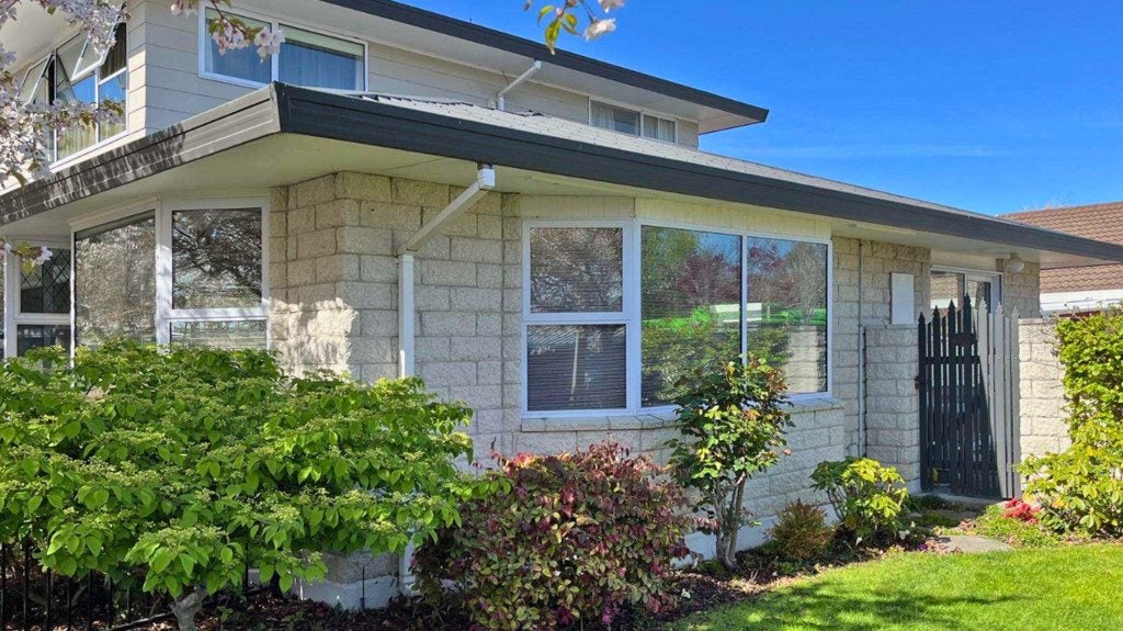2 Woodlau Rise, Huntsbury, Christchurch - Carousel 18