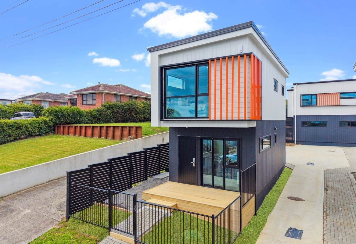 38A Cormack Street, Mount Roskill, Auckland - Carousel 1