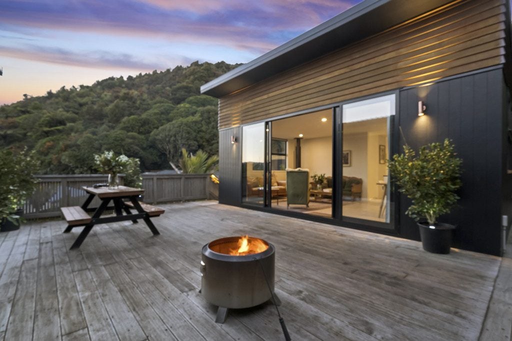 12 Appleton Place, Karori, Wellington - Carousel 2