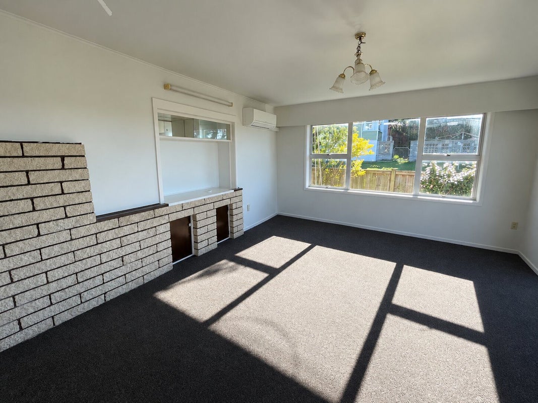 15 Beaumaris Place, Dinsdale, Hamilton, Waikato - Carousel 2