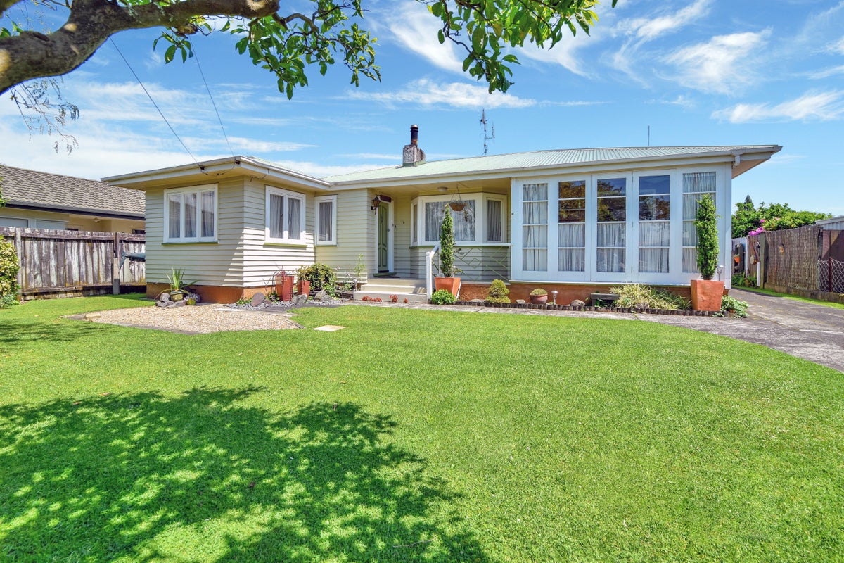 9 Mitchell Street, Greerton, Tauranga - Carousel 1