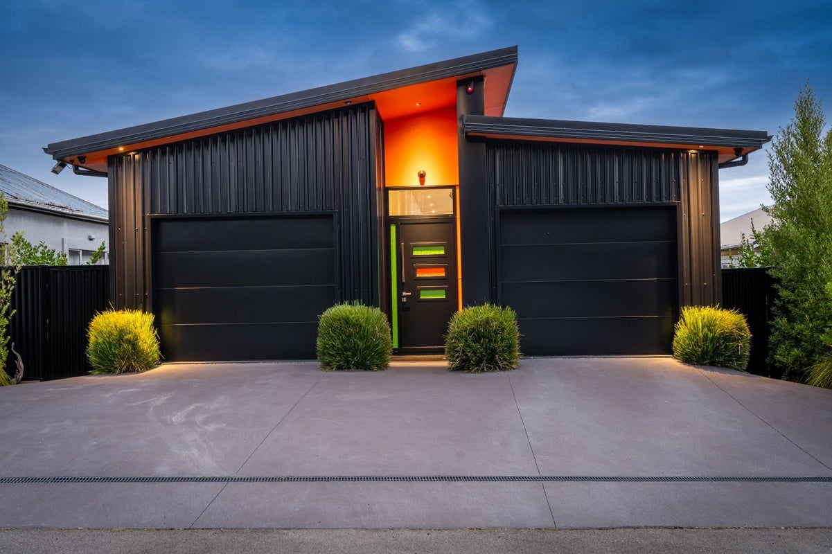 17 Neidpath Road, Mornington, Dunedin - Carousel 2