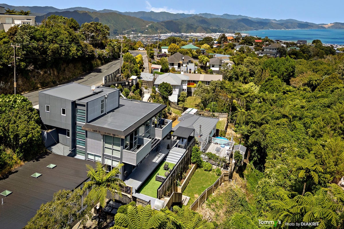 43 Poto Road, Normandale, Lower Hutt - Carousel 23