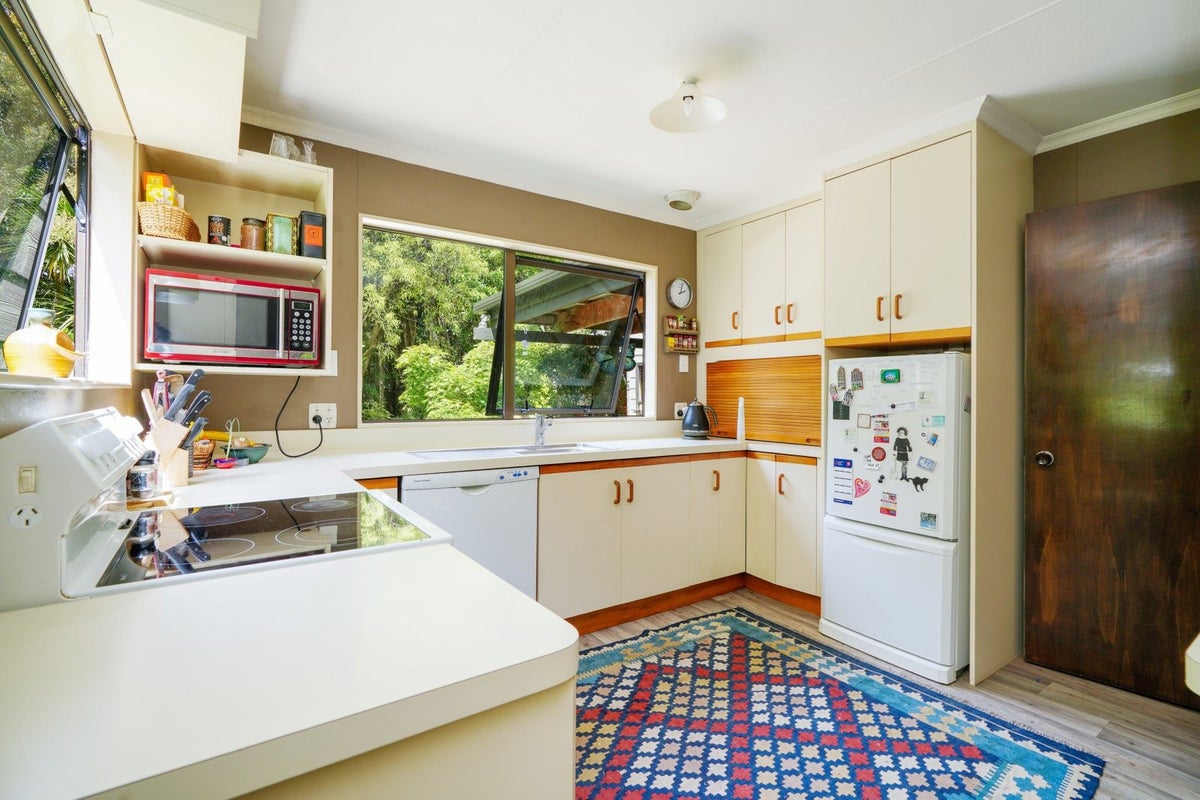 43 Bryson Road, Otatara - Carousel 2