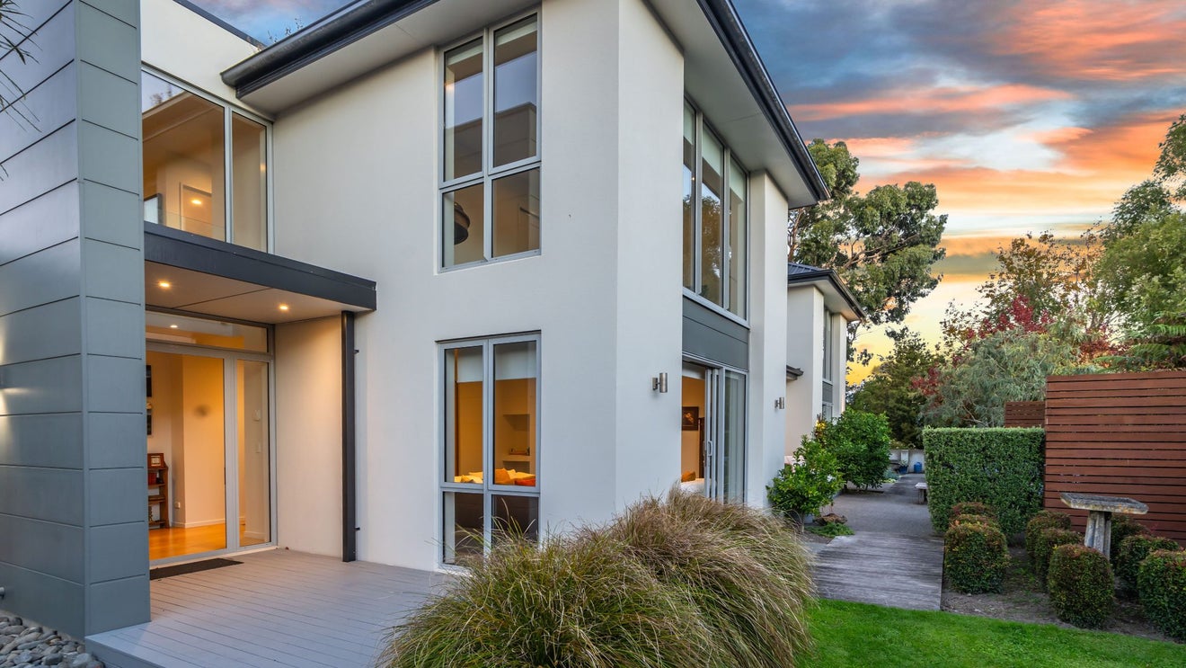15 Rivers Edge, Northwood, Christchurch - Carousel 2