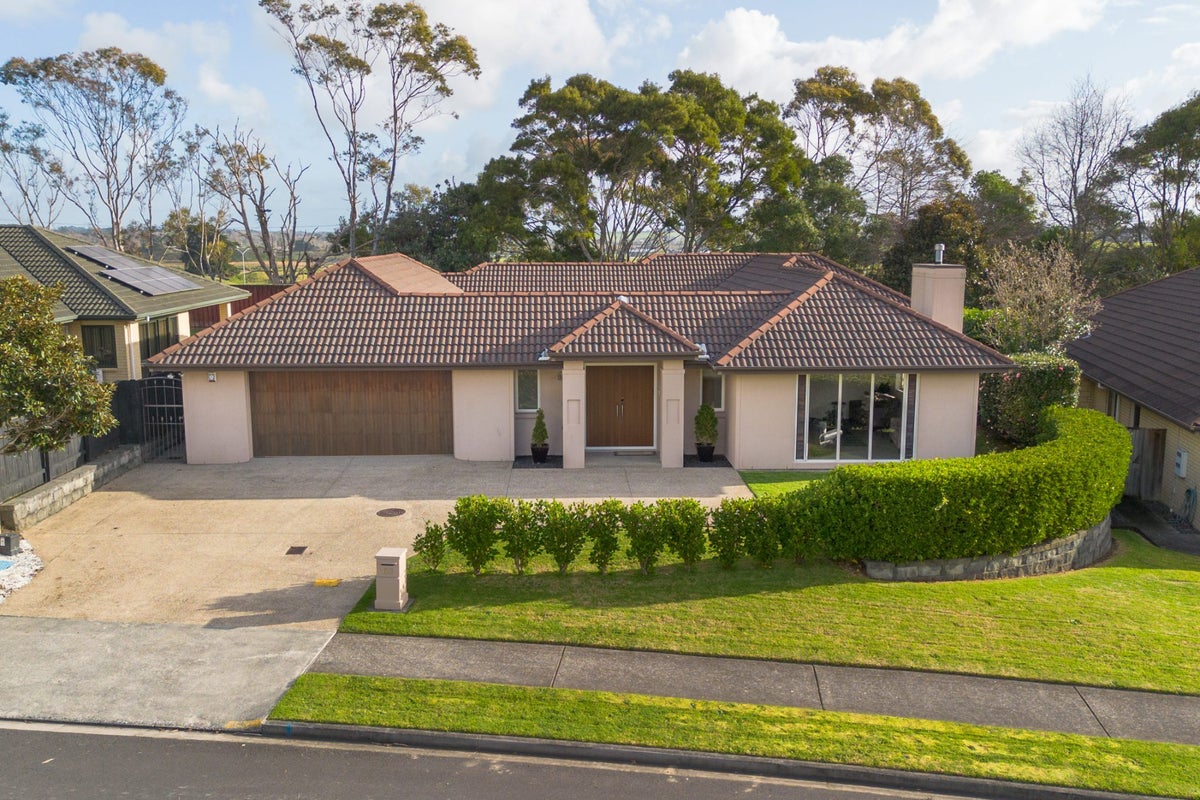 63 Parkhaven Drive, Rosehill, Papakura - Carousel 2