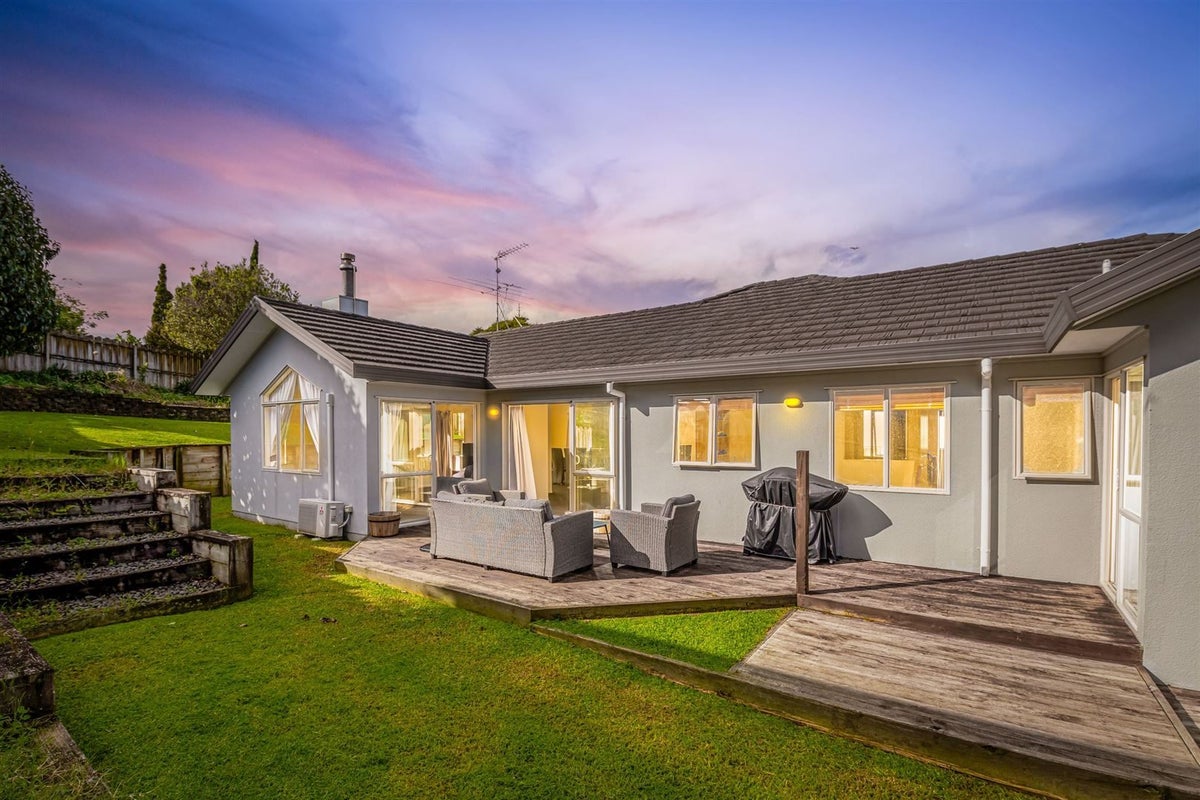 157C Colwill Road, Massey, Auckland - Carousel 1
