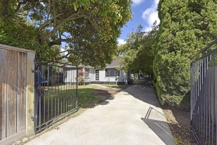 6 Curletts Road, Sockburn, Christchurch - Carousel 1