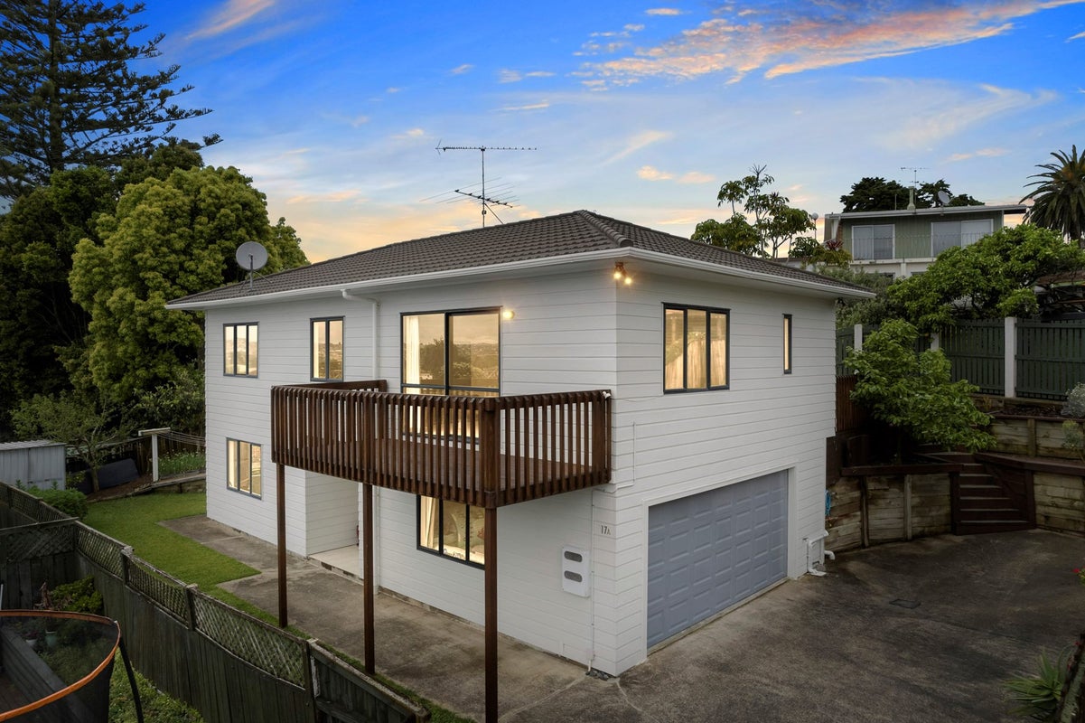17A Okareka Place, Pakuranga Heights, Auckland - Carousel 2