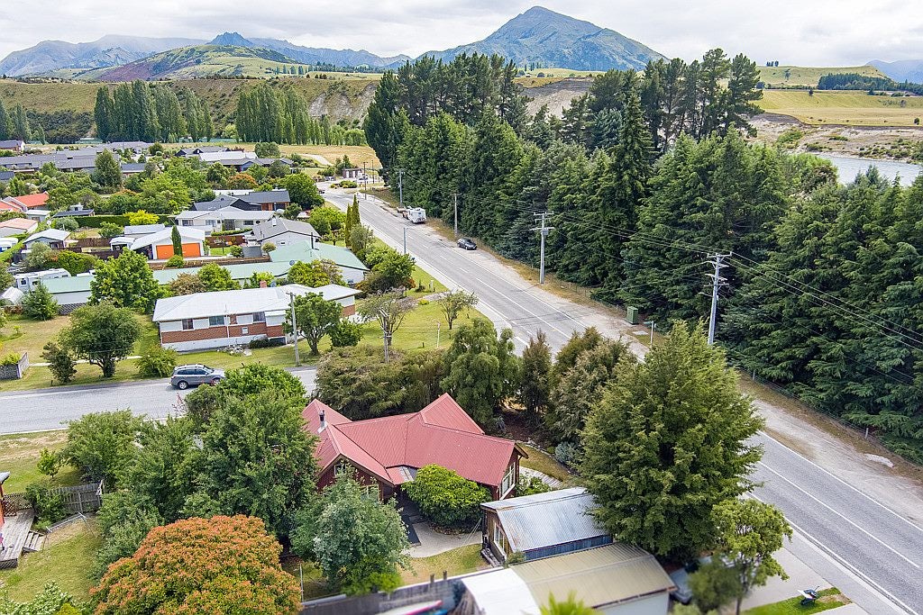 155 Alison Avenue, Albert Town, Wanaka - Carousel 33