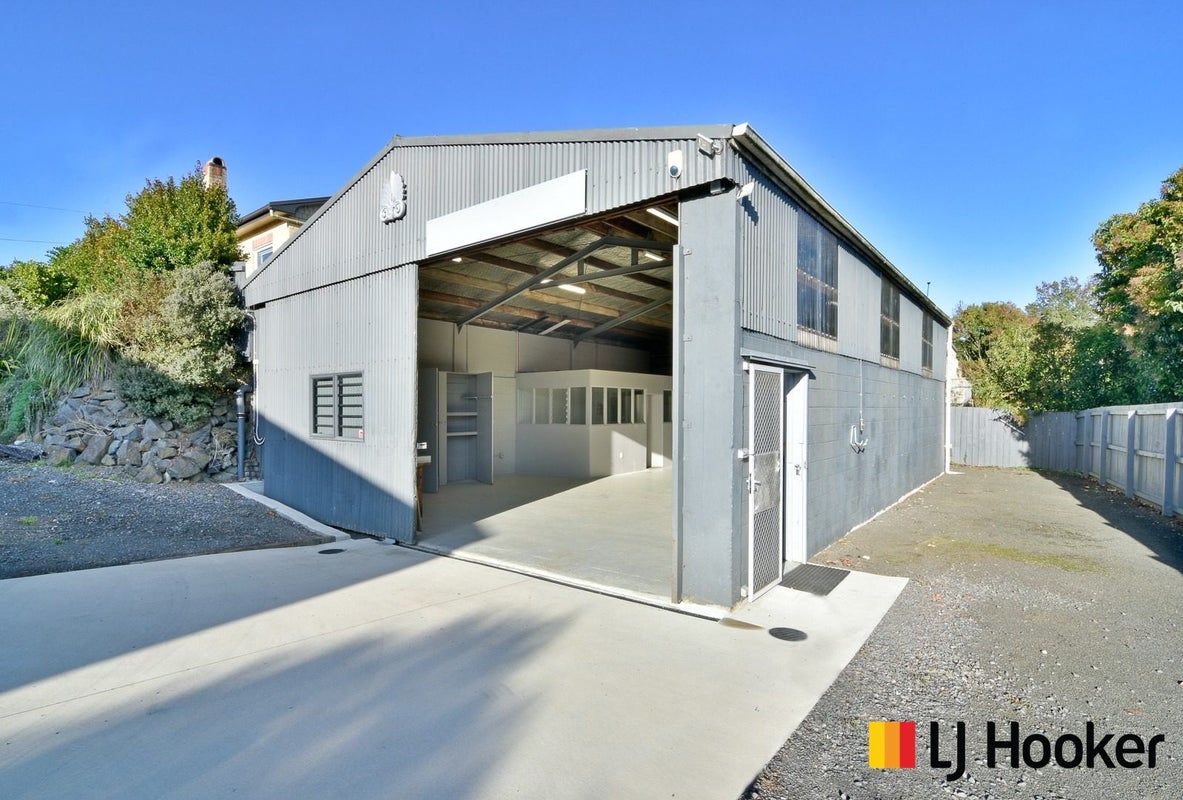 4B Hill Crescent, New Lynn, Auckland - Carousel 1