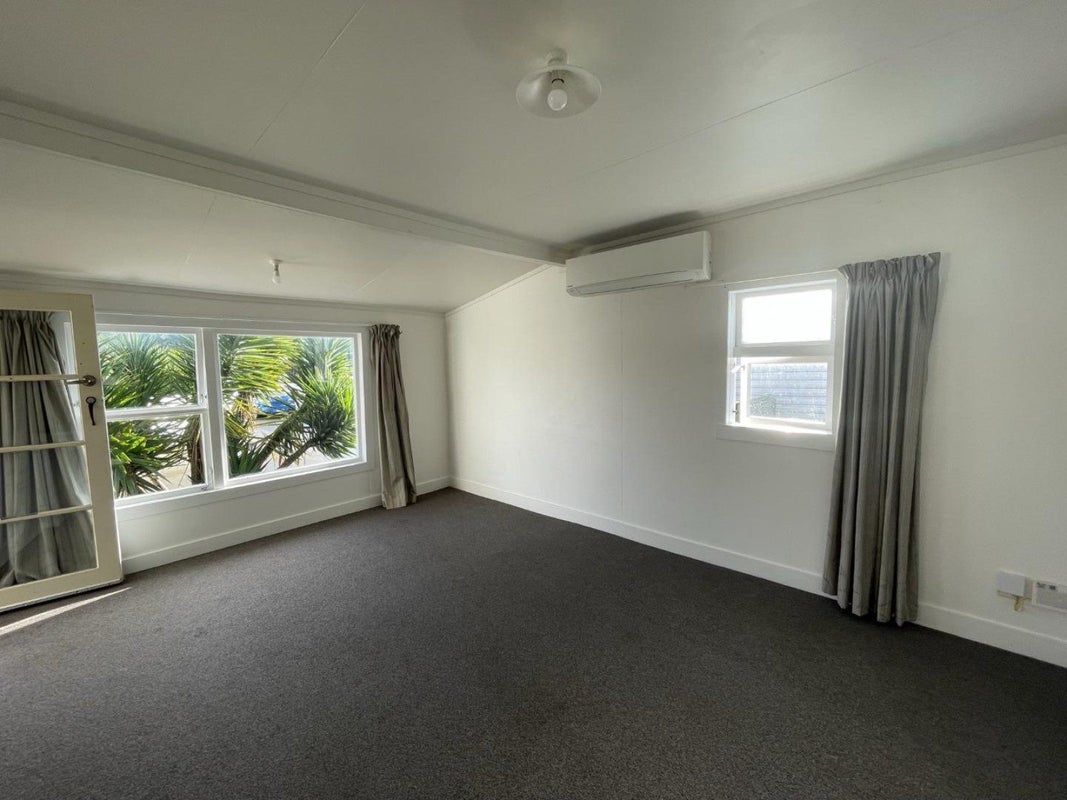 8 Murray Street, Aramoho, Whanganui - Carousel 2
