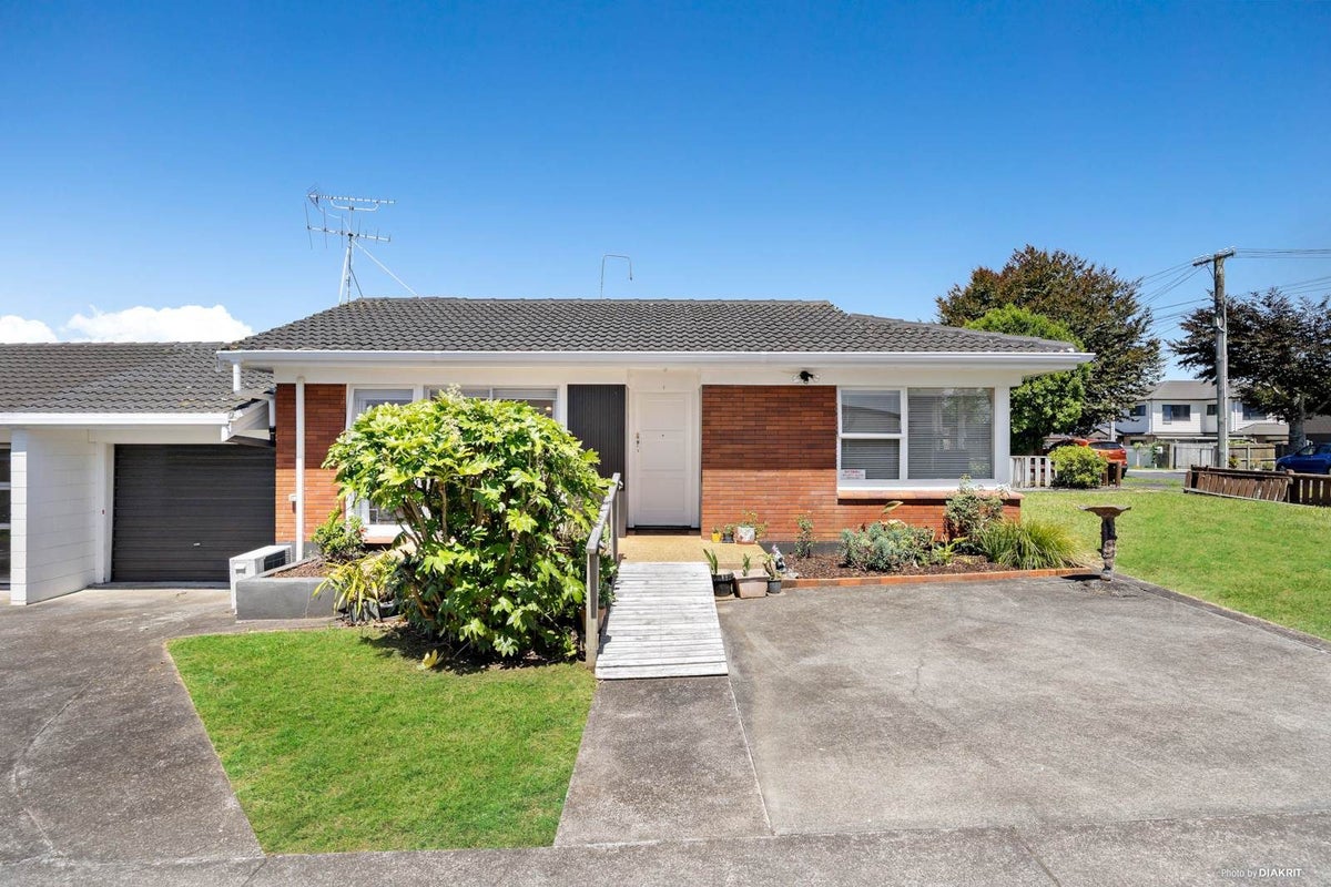 1/19 Central Avenue, Papatoetoe, Auckland - Carousel 1