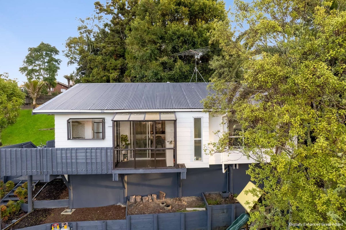 11 Beaudine Avenue, Glenfield, Auckland - Carousel 26