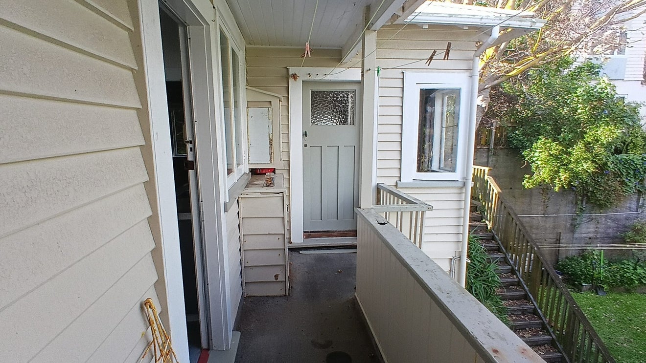 10 Austin Street, Mount Victoria, Wellington - Carousel 1