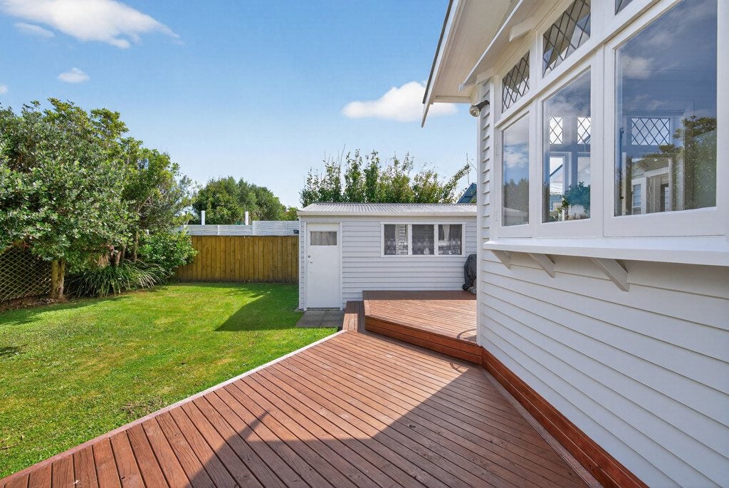 8 Ava Street, Petone, Lower Hutt - Carousel 22