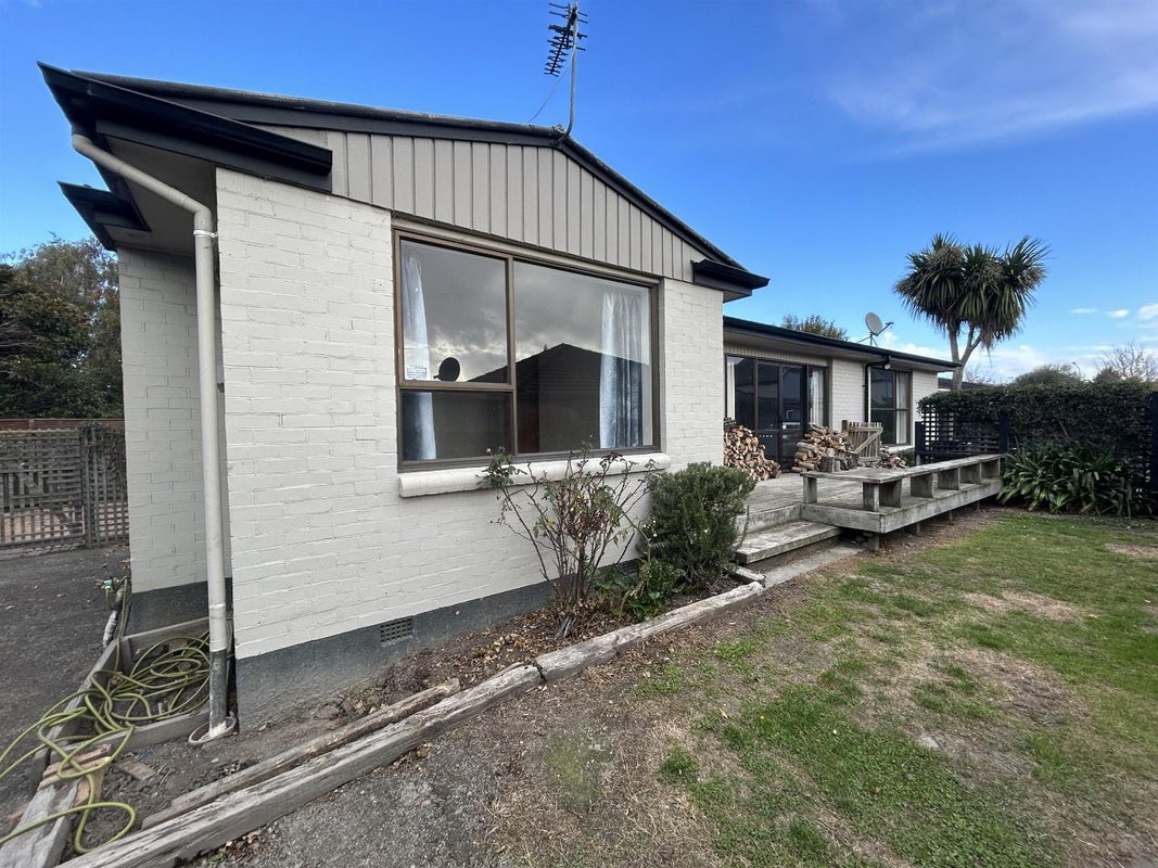 232 Springfield Road, St Albans, Christchurch - Carousel 1