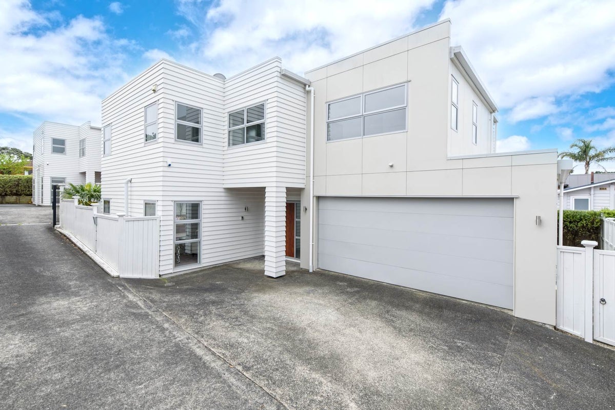5B Fentham Road, Hauraki, Auckland - Carousel 1