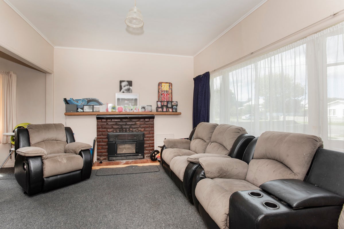 5 Dickson Street, Kaiti, Gisborne - Carousel 2