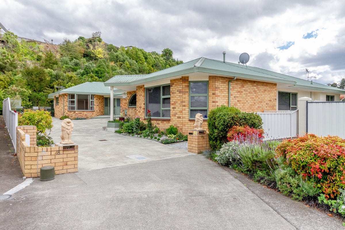 48 Pukekura Place, Taradale, Napier - Carousel 19