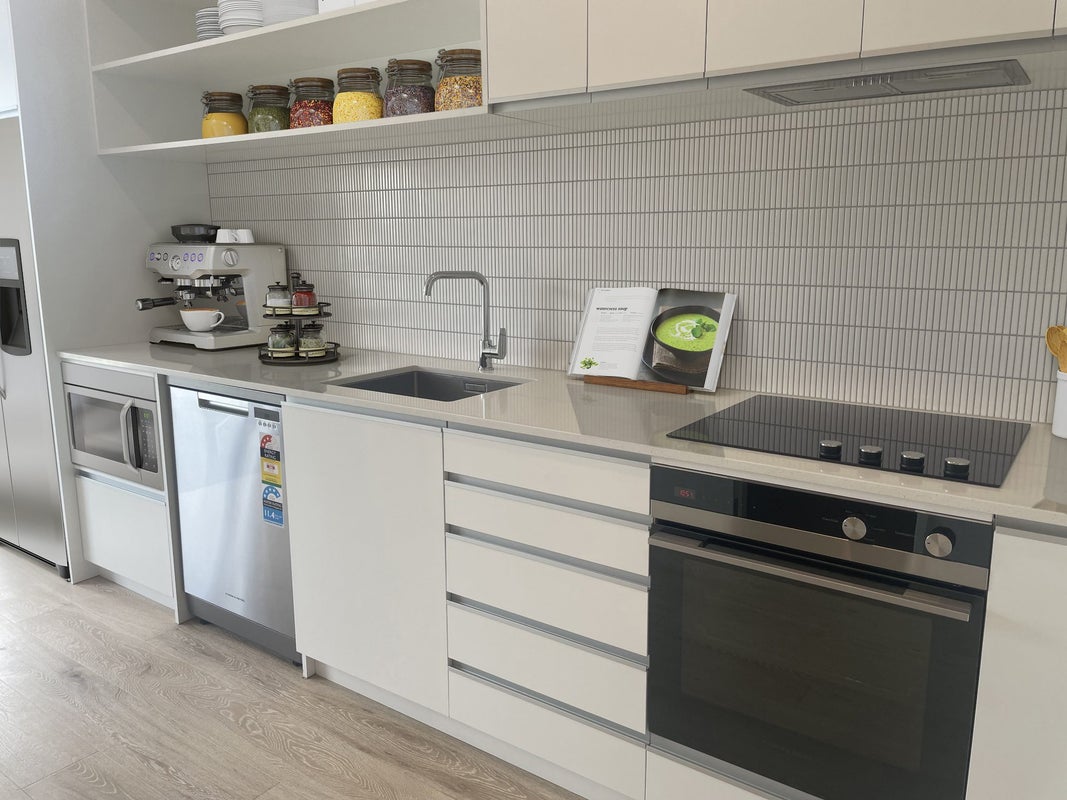 909/120 Victoria Street, Te Aro, Wellington - Carousel 2