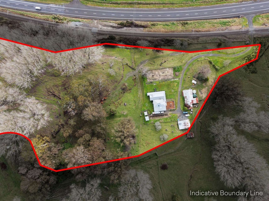 3360 State Highway 1, Hunterville, Hunterville - Carousel 2