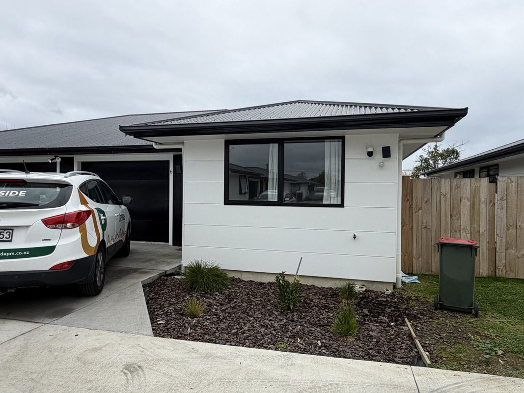 87 Fifth Avenue, Enderley, Hamilton - Carousel 1