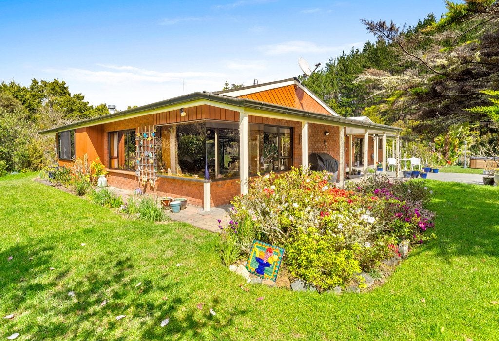 406 Wright Road, Warkworth - Carousel 1