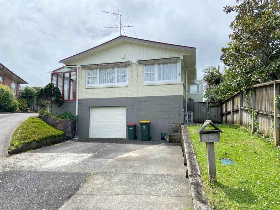 13 The Rosebowl, Sunnyhills, Auckland - Carousel 1